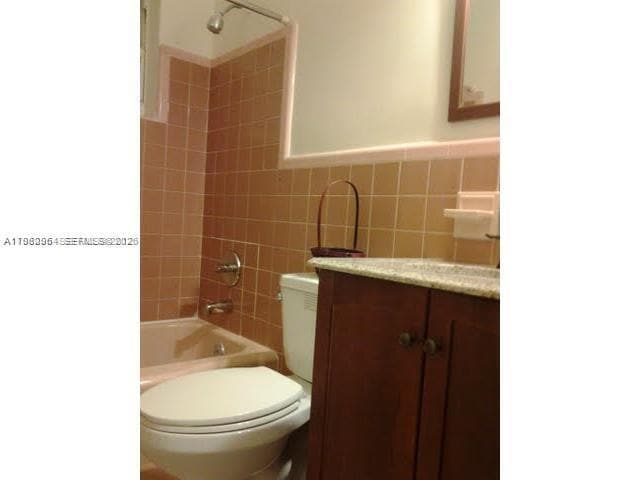 Photo - 2016 NE 26th St Unit 2