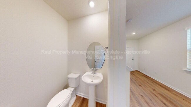 Photo - 7675 Merchants Way