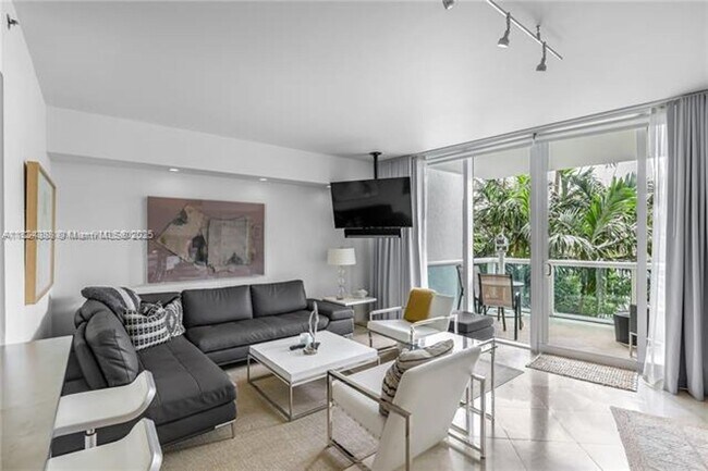 Photo - 1000 South Pointe Dr Unit 1000 S Pointe  506