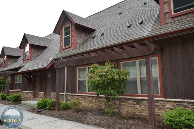 Forrest Edge Townhomes
