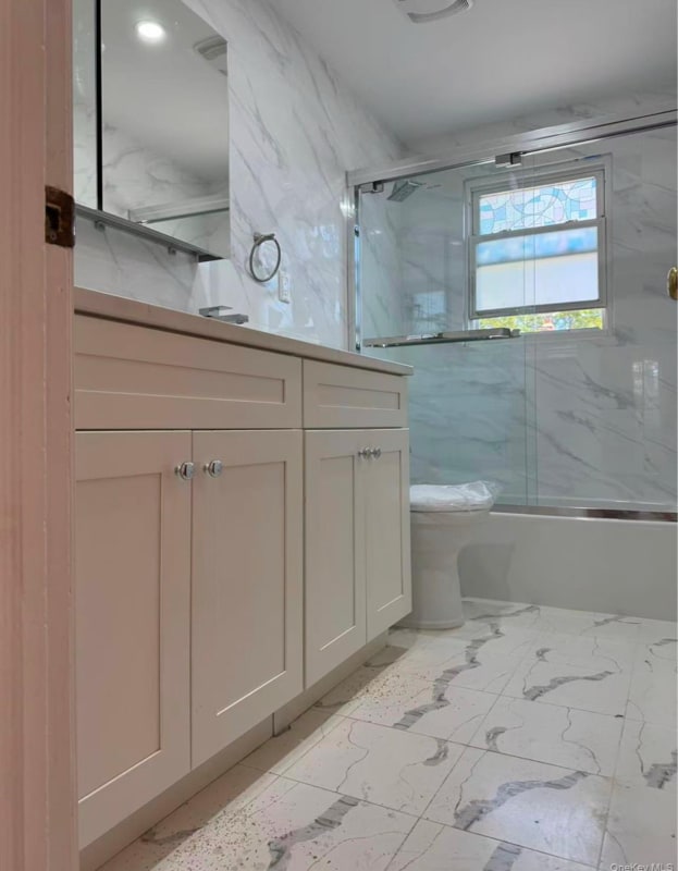 Photo - 91-30 71st Rd