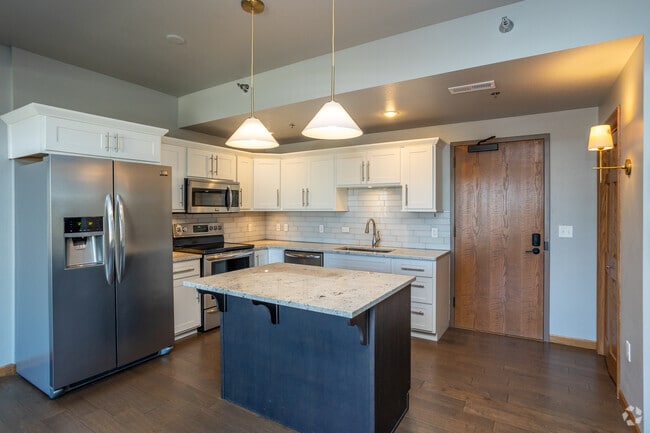 2BR, 2BA - 1,612SF - Kitchen