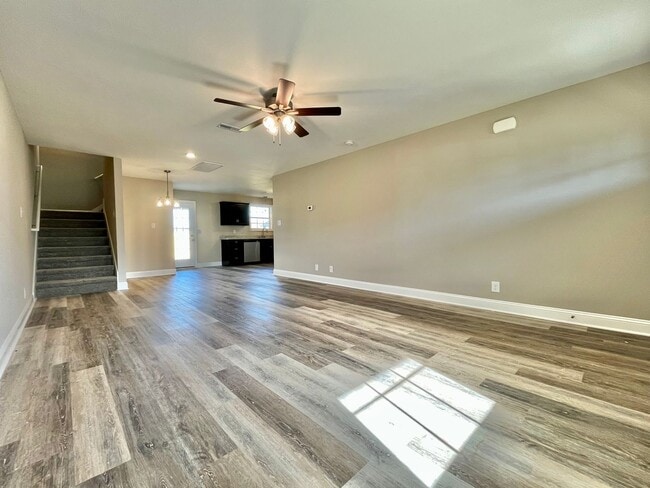 Photo - 3 Bedroom 2.5 bath home for Rent!