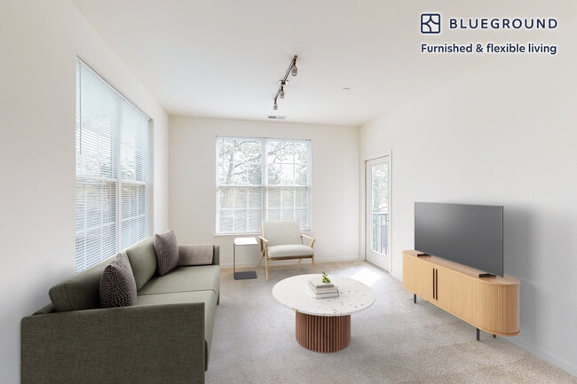 Building Photo - 998 Stewart Ave Unit FL2-ID3390A Rental