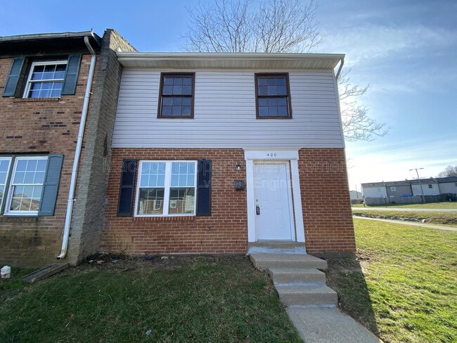 Building Photo - 400 Rann Ct
