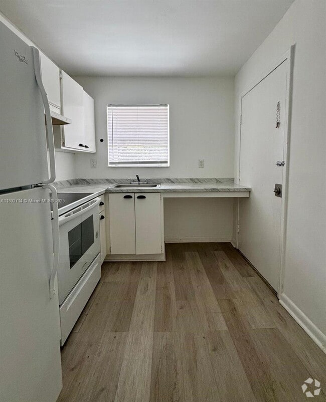 Building Photo - 7611 NE 2nd Ct Unit 3 Rental