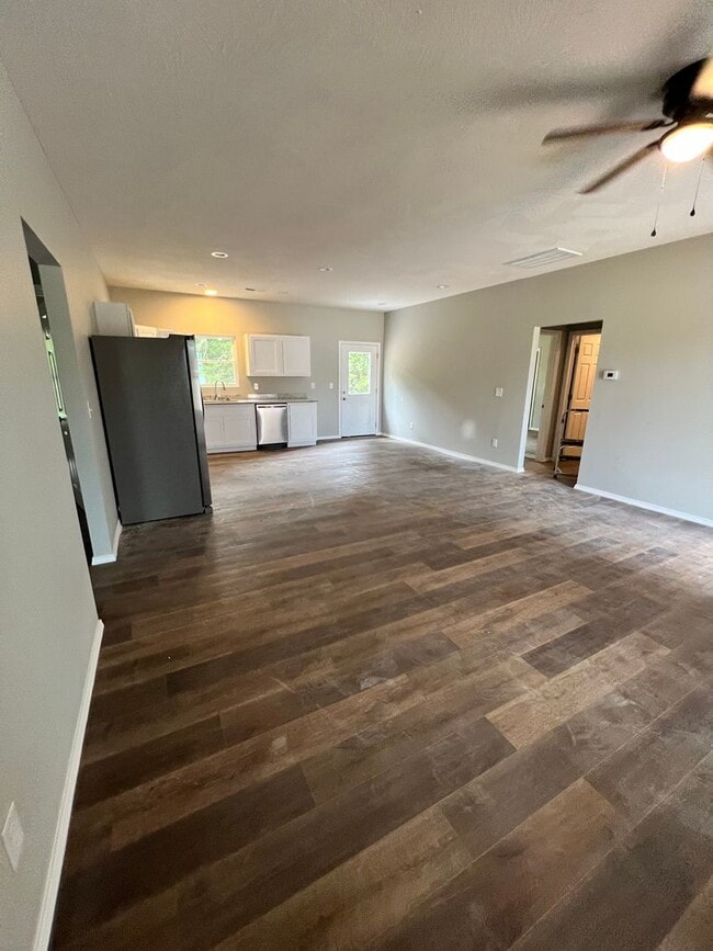 Photo - 3 bedroom 1 bath 2 car garage