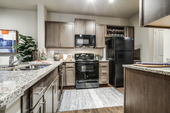 Photo - Overlook Exchange