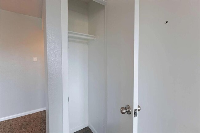 Photo - 1773 Wells Branch Pkwy Unidad 1111