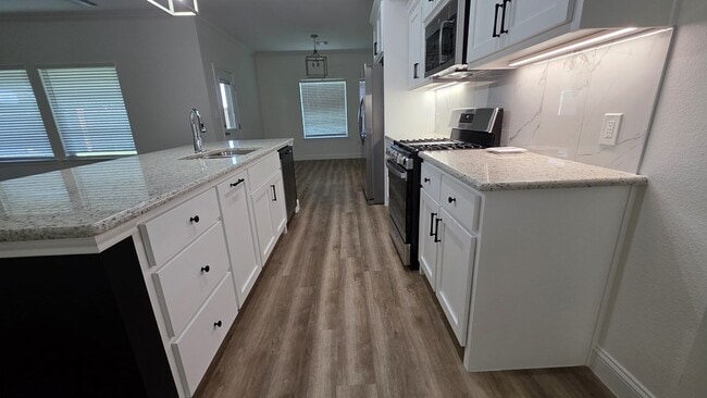 Photo - 1004 Killdeer Ct