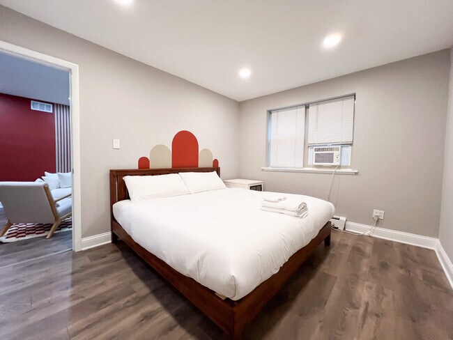 Photo - 3161 N Cambridge Ave Unit ID1042058P