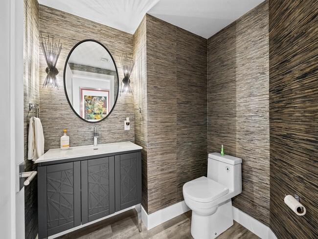 Photo - 1050 Seminole Dr Unit 2A