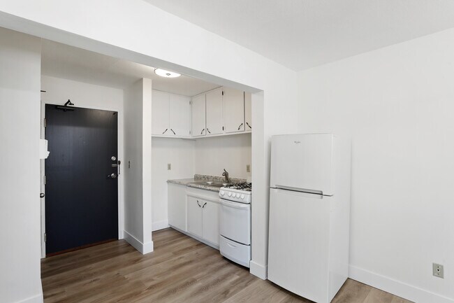 Photo - 2800 Colfax Ave S