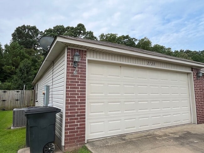 Photo - 2720 Brighton Pl