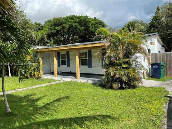 Building Photo - 5921 SW 62nd St