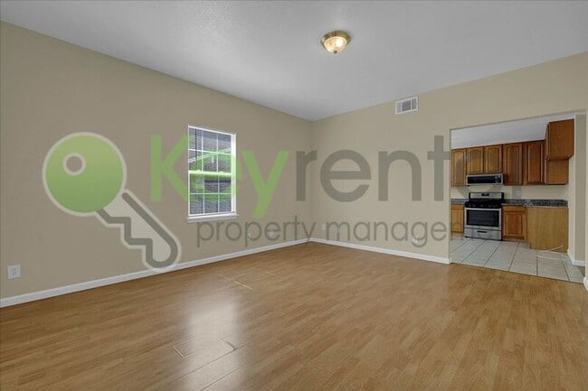 Photo - 3220 2nd Ave