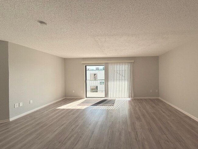 Photo - 2816 S Bartell Dr Unit 34