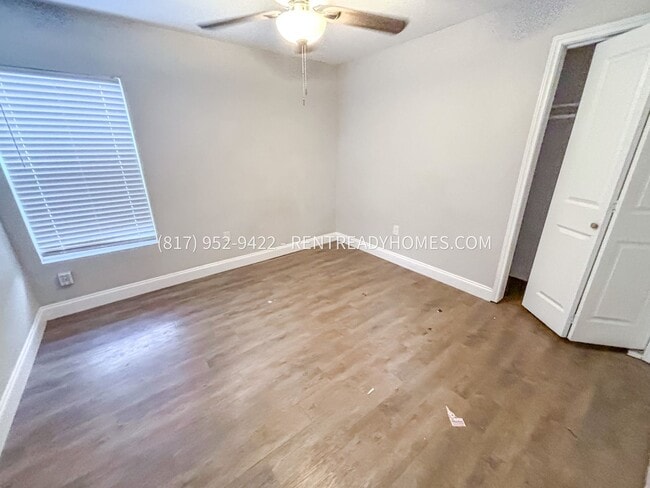 Photo - 2312 Cass St