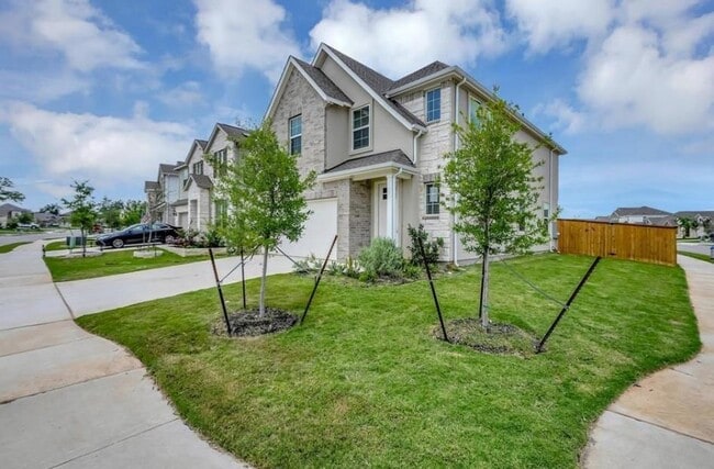 Building Photo - 300 Old Trinity Way