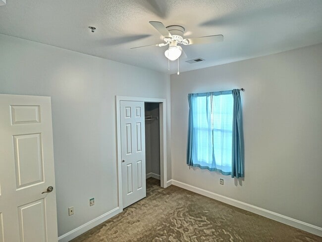 Photo - 4933 Crab Pond Ct Unidad 4-203