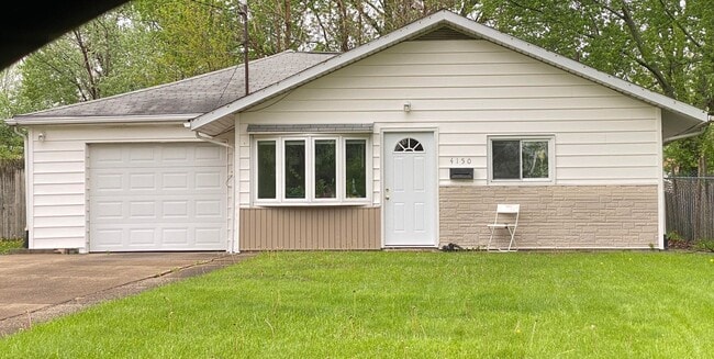 Building Photo - 4150 Westmont Dr Rental