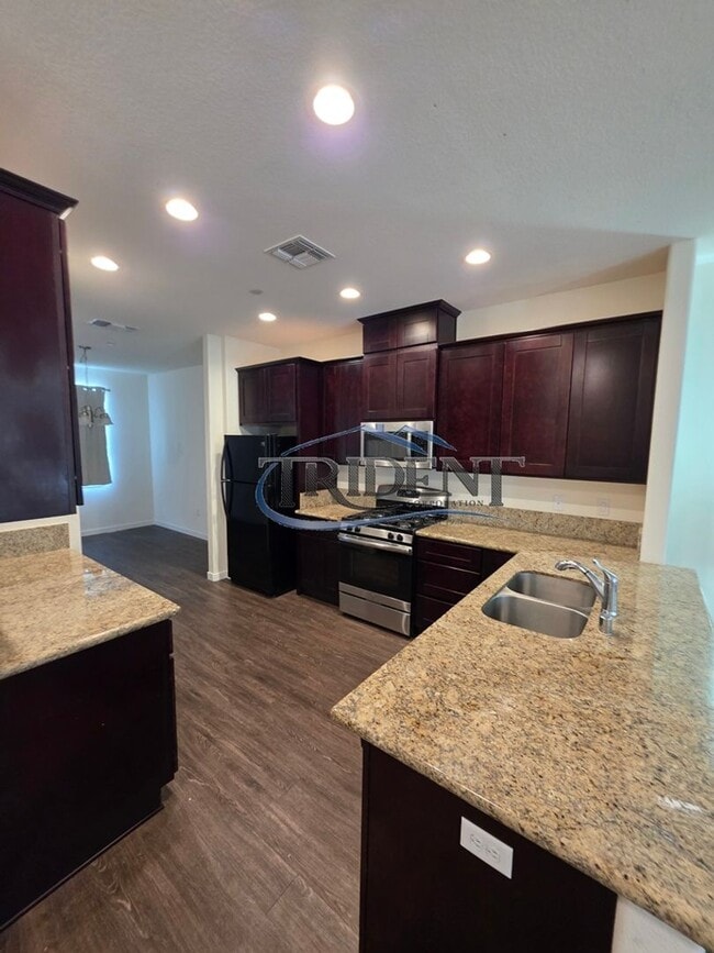 Photo - 2062 River Rock Dr