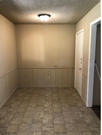 Photo - 218 Kansas St