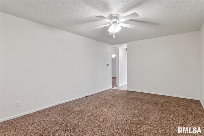 Photo - 3 Sundowner Ln