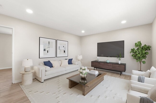 Photo - Tyler Arms Apartments - Riverside, CA