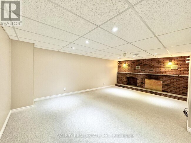 Photo - 2949 Olde Base Line Rd