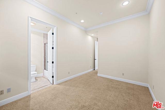 Building Photo - 108 S El Molino Ave Rental