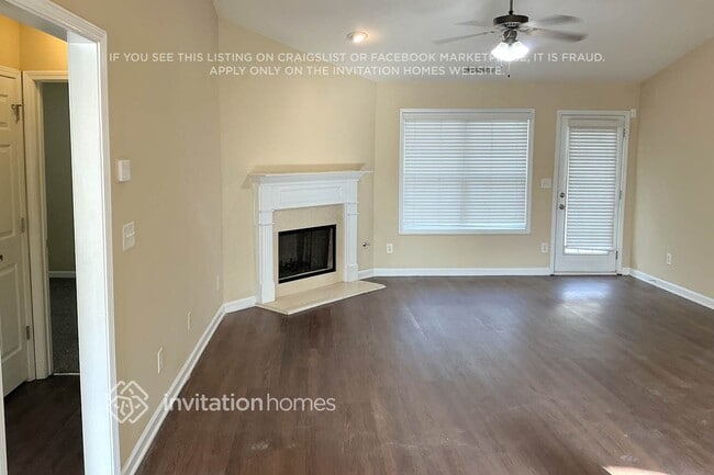 Photo - 3828 Hawk Tail Road