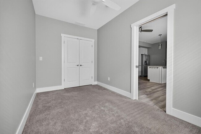 Photo - 32 Horton Pl Unit Lower