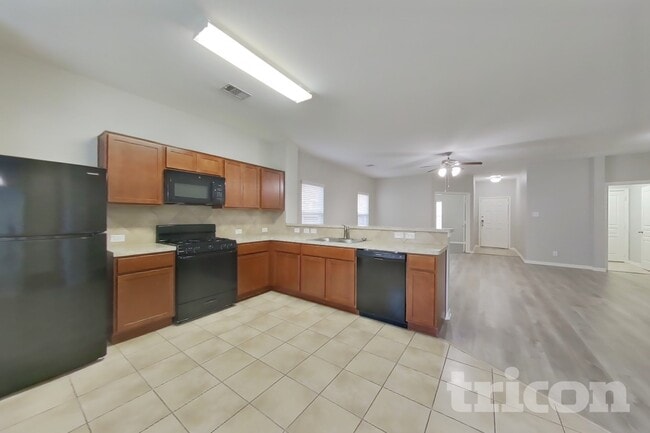 Photo - 6103 Coleus St