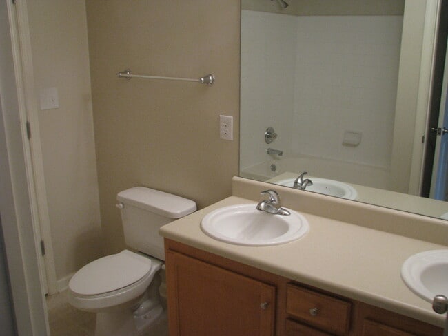 Photo - 260 Riverbend Dr