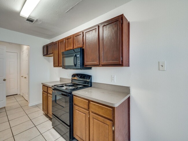 Photo - 4516 Alamosa St