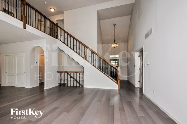 Photo - 246 Lonepine Dr