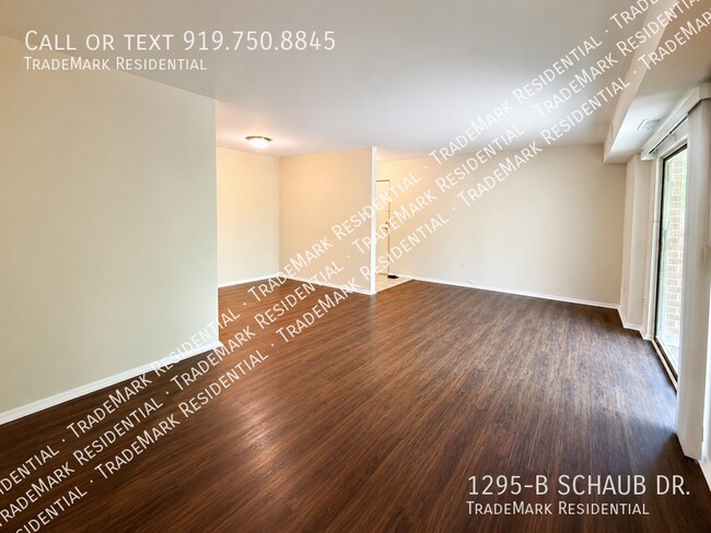 Photo - 1295 Schaub Dr