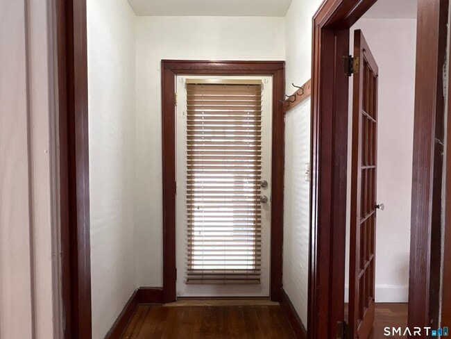 Photo - 415 Litchfield St