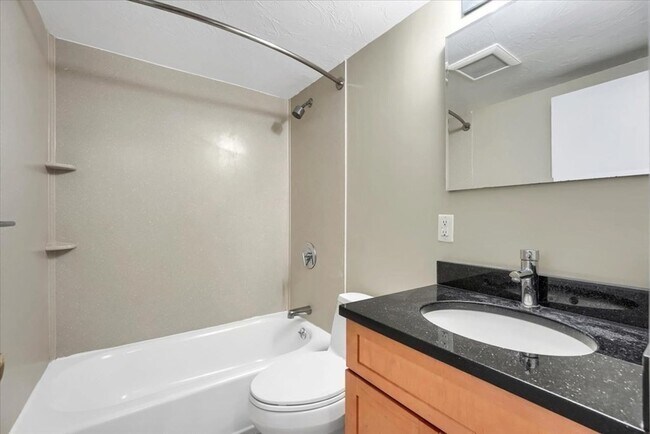 Photo - 15 Francis St Unit #41