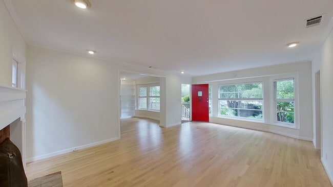 Photo - Stunning 2 bed / 2 bath Home with hot tub on Foothill!