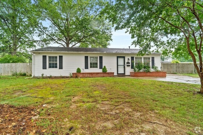 Building Photo - Newport News Rancher 3 BR 2 BA Culd-de-sac Rental