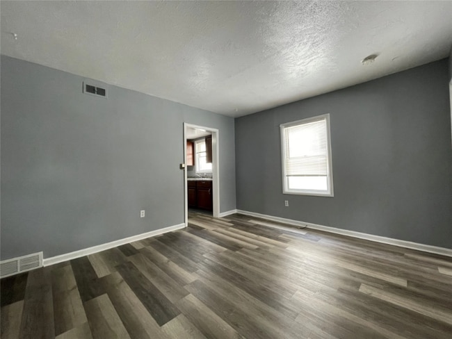 Photo - 2213-2215 7th Ave N Unidad 2215