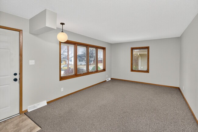 Photo - 3816 82nd St