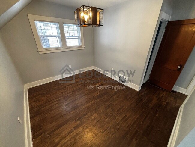 Photo - 5053 Grand River Dr NE