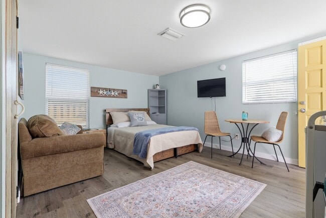 587 Dixie Hwy Unit Studio 1