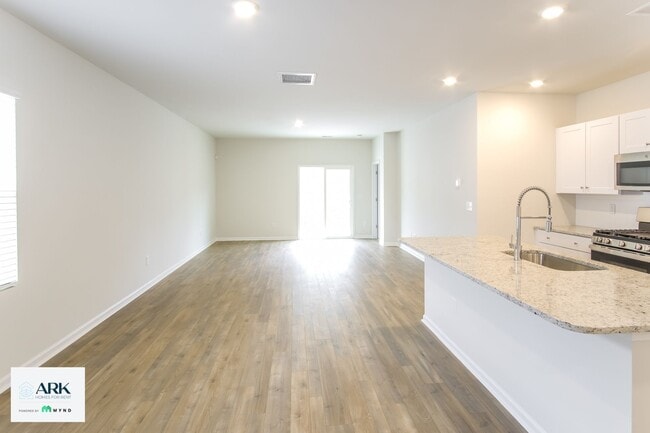 Photo - 1159 Joywood Dr