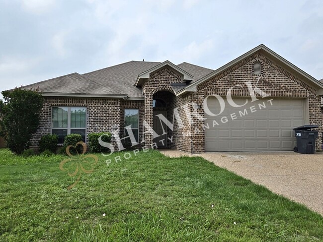 Building Photo - China Spring 4-Bedroom