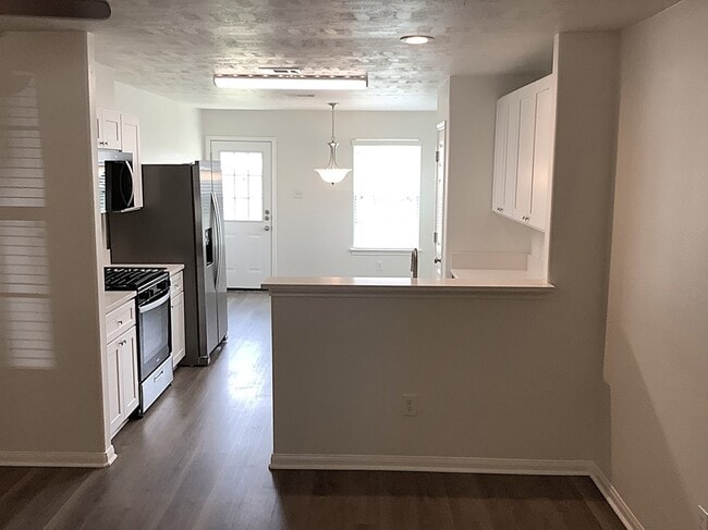 Photo - 910 Redcrest Springs Ct