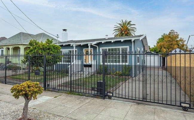 Building Photo - 9330 Birch St